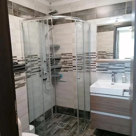 Apartment Kek Zsiraf