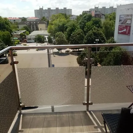 Kek Zsiraf Apartment Siofok