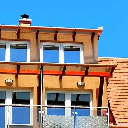 Apartment Kek Zsiraf *